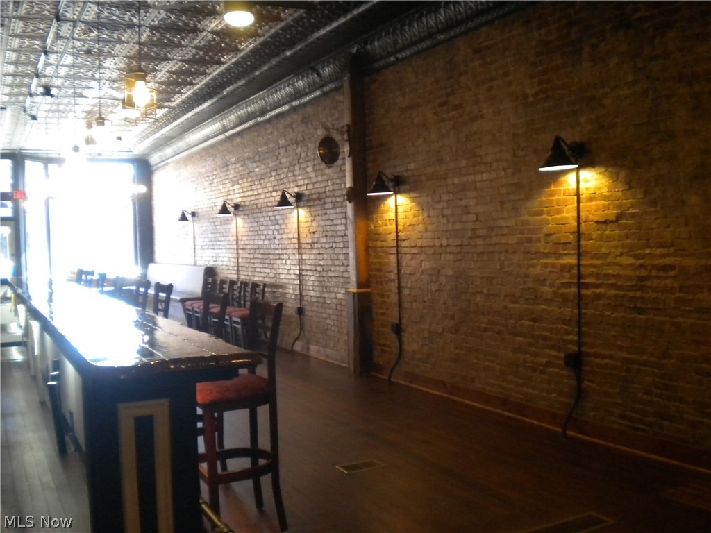 Barberton - Commercial Sale