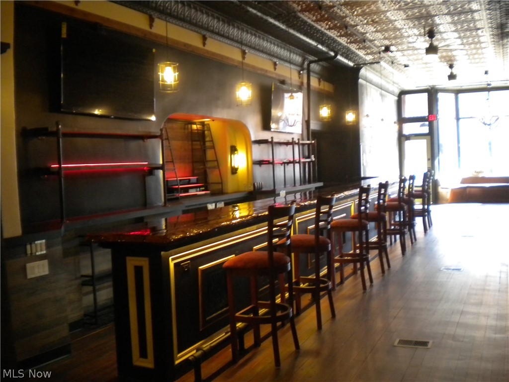 Barberton - Commercial Sale