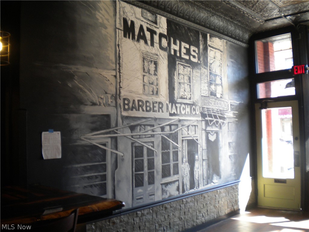 Barberton - Commercial Sale