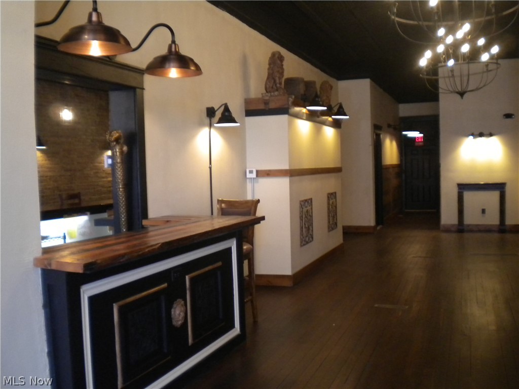 Barberton - Commercial Sale