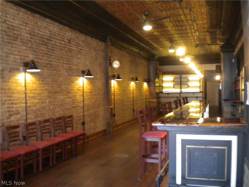 Barberton - Commercial Sale