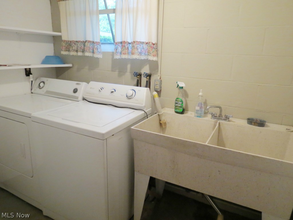 Andy Matta 01 Sec 47 - Residential