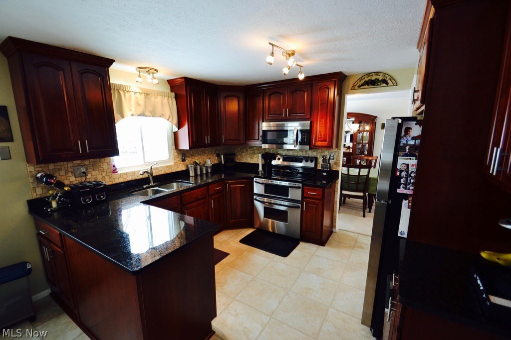 Meadows - Residential