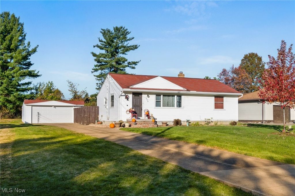 Photo of 1310 Gary Boulevard, Brunswick, OH 44212 (MLS # 5167896)