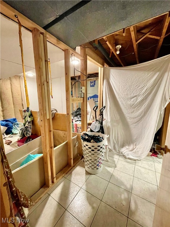 Crestview Manor - Residential