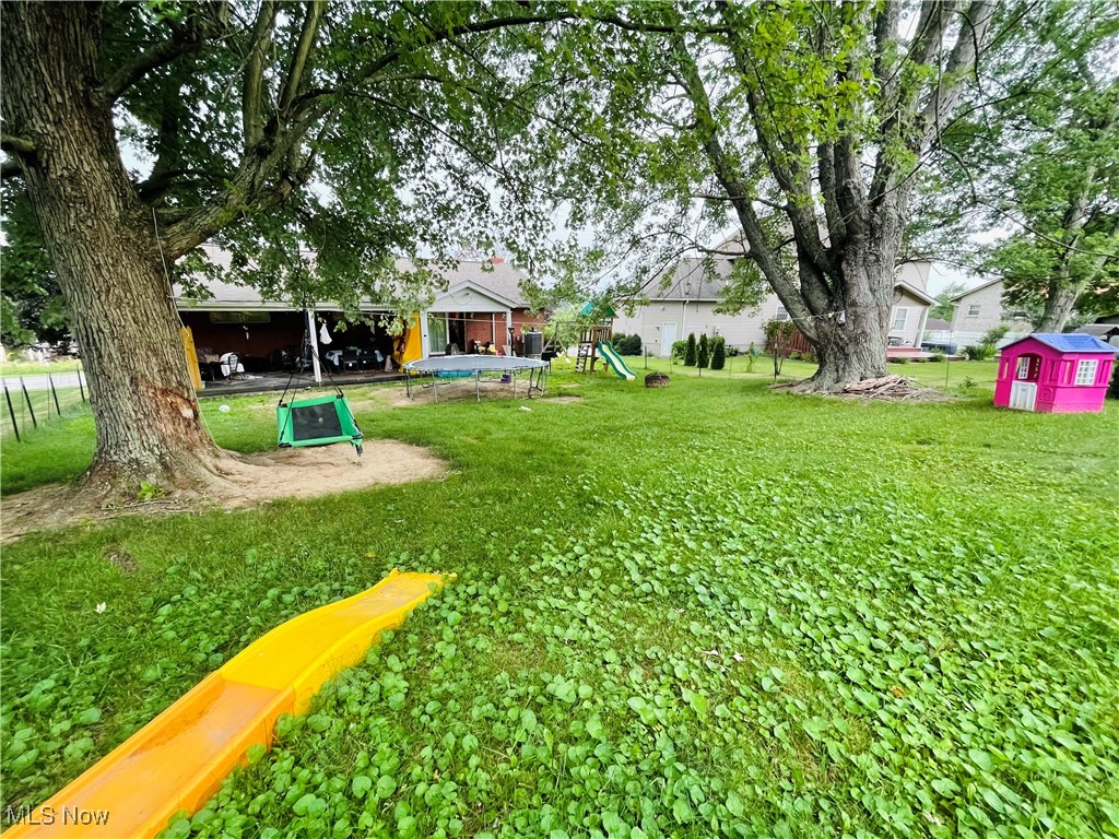 Crestview Manor - Residential