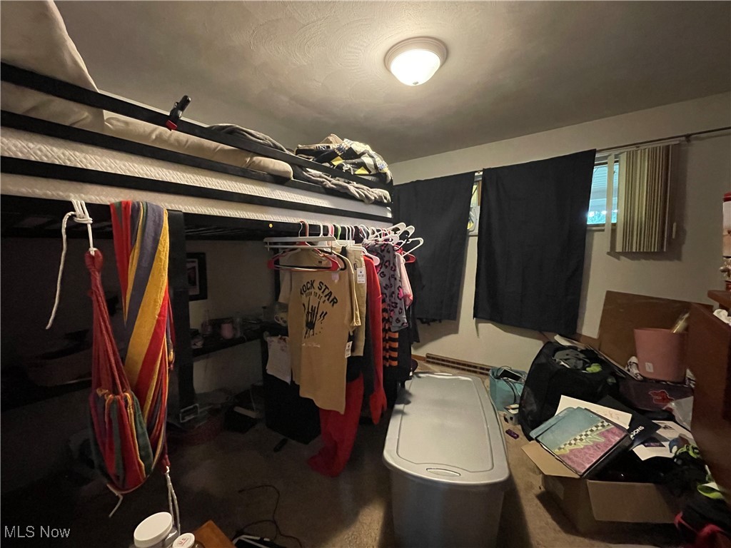 Crestview Manor - Residential