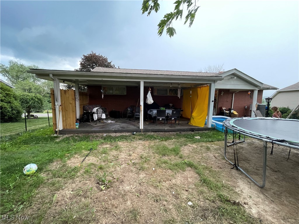 Crestview Manor - Residential