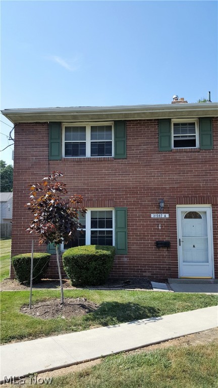 Rare, All-Brick 3 Bedroom/1.5 Bathroom End-Unit Condominium located just minutes away from Route 2 in the desirable Bayride Condominium Subdivision! Two story unit with a large living room/dining room, kitchen (dishwasher, range, microwave included), laundry room (washer and dryer included) and half bathroom all on the main floor. On the second floor, you will find a full bathroom, large master bedroom with double closets, and two other nice sized bedrooms, all with ceiling fans. Priced to sell! Schedule your showing today!!