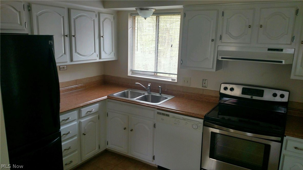 Ledgewood Condo - Residential