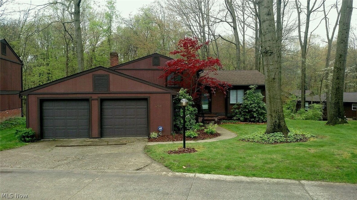 Ledgewood Condo - Residential