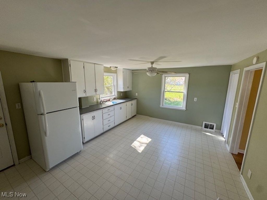 Photo of 2590 River Road, Willoughby Hills, OH 44094 (MLS # 5164268)