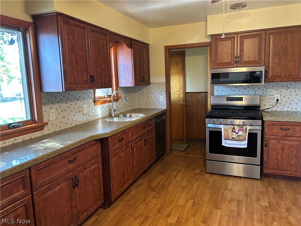 9621 Melody Lane