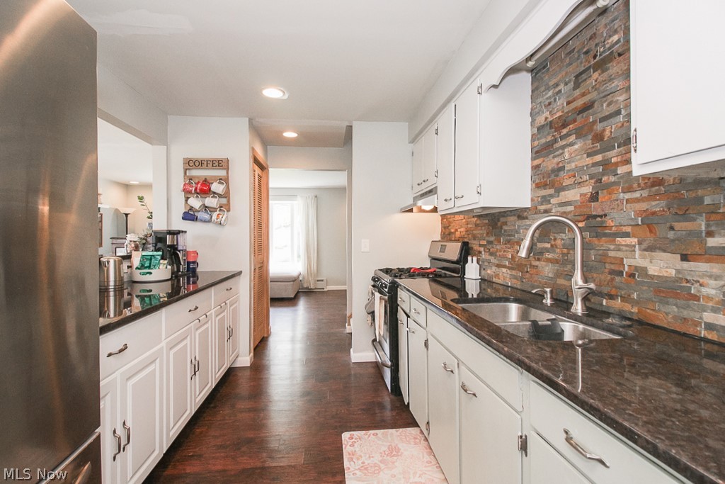 Country Club Estates - Residential