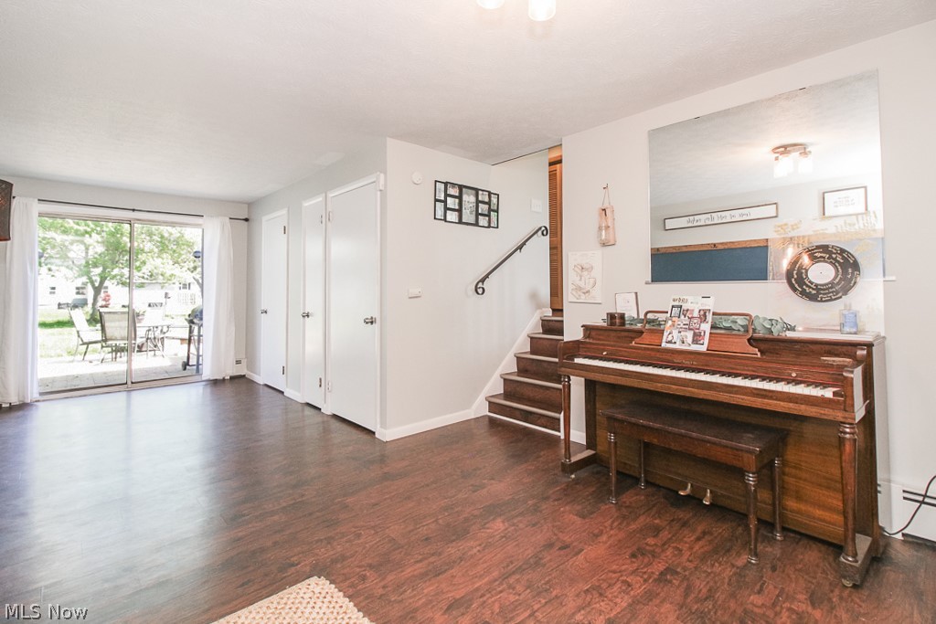 Country Club Estates - Residential