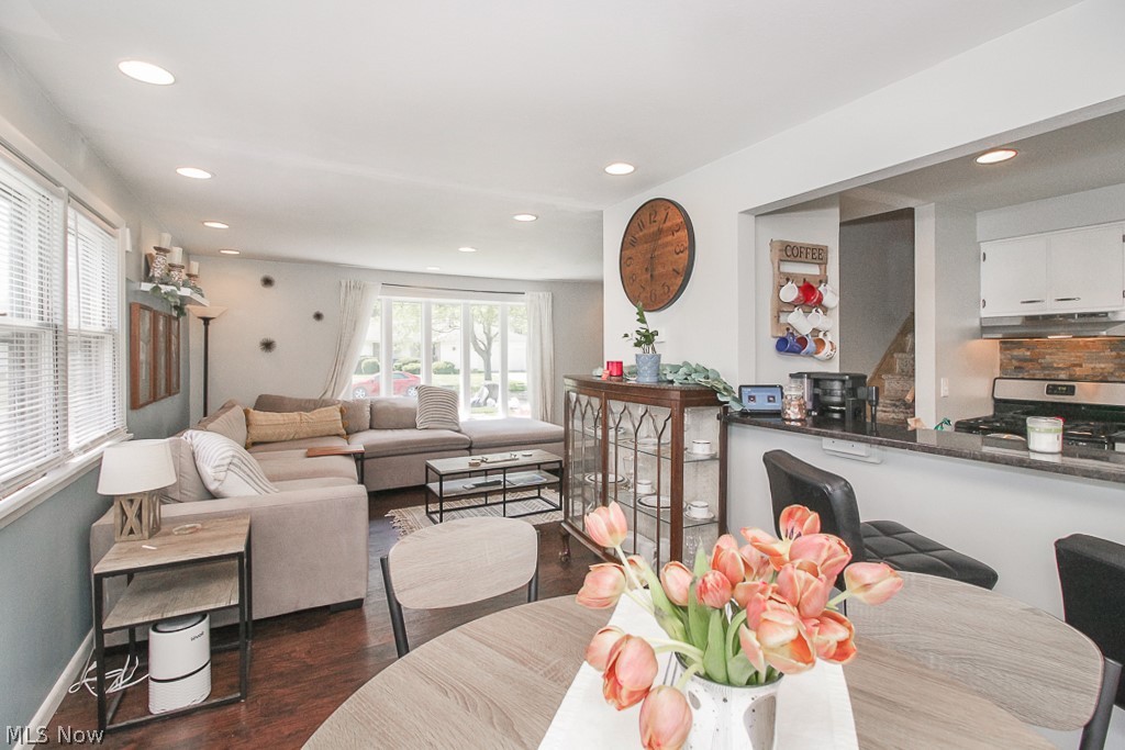 Country Club Estates - Residential