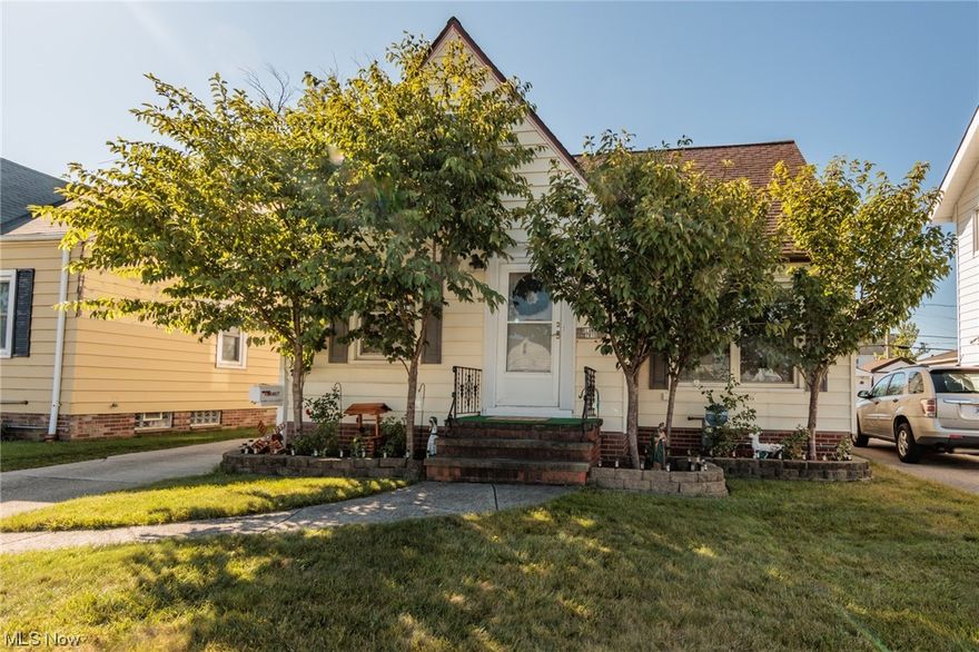 Welcome home to this cute 3-bedroom, 1 bath Cape Cod style home! Pride of ownership is evident top to bottom! Hardwood floors throughout ! This home has much a great layout including two bedrooms on the first floor with a full bath. A third bedroom on second floor with lots of storage space with hardwood flooring. Updated kitchen has oak cabinets and extra seating for your family dinners. The lower level provides a media/recreation room for family movies and entertainment.  The yard is Beautifully landscaped with new 8 x 10 storage shed 2023 and room to put a patio.
Extra improvements over the years include roof (2022) and new fixtures throughout. Conveniently located with easy access to I-480, I-71, shopping and restaurants and schools. Call for a showing today, this gem will go fast!