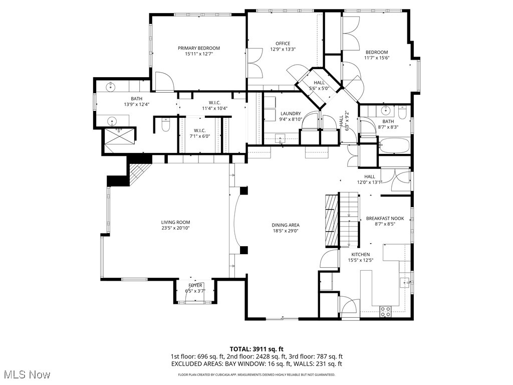 Main image without alt text