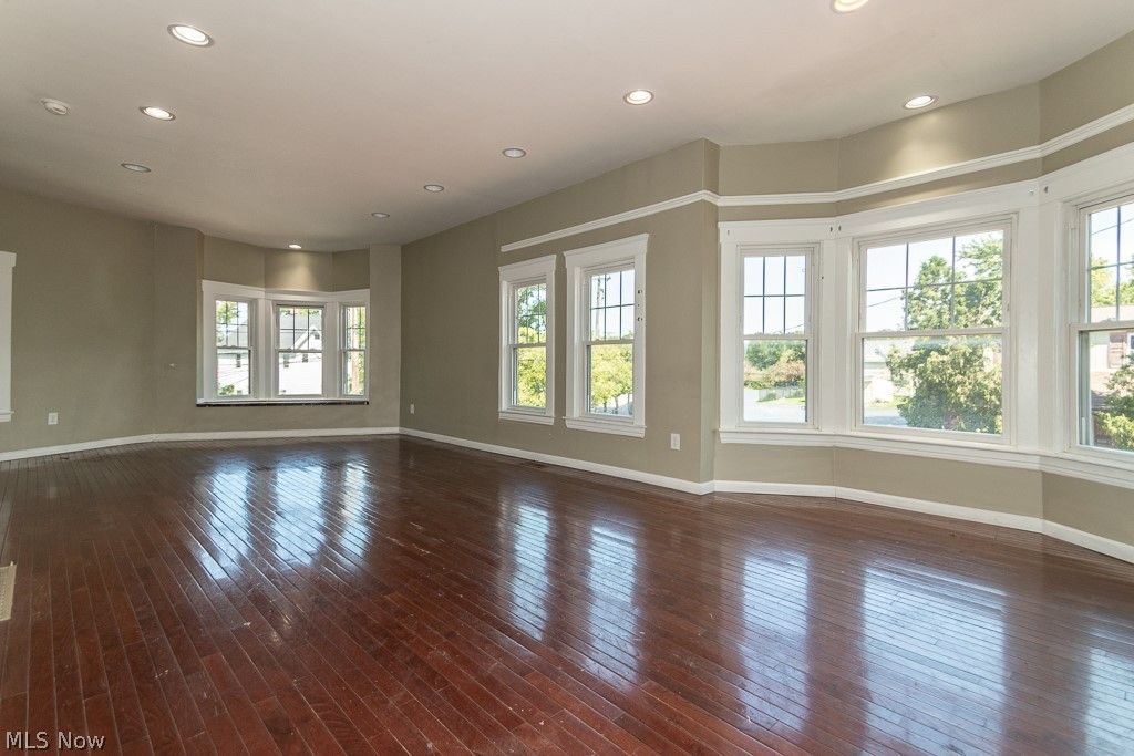 Photo of 15416 Saranac Road, Cleveland, OH 44110 (MLS # 5208795)