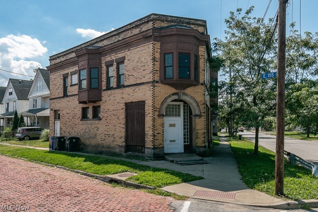 Photo of 15416 Saranac Road, Cleveland, OH 44110 (MLS # 5208795)