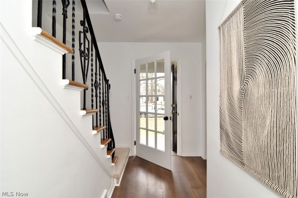 Photo of 3677 Stoer Road, Shaker Heights, OH 44122 (MLS # 5194547)