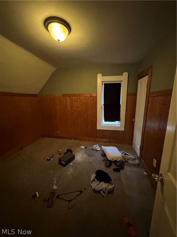 Thompson 02 - Residential