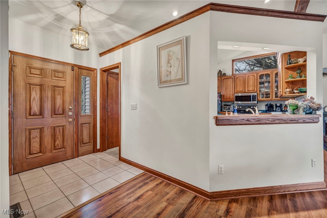 1126 Lake Road, Conneaut, Ohio image 2