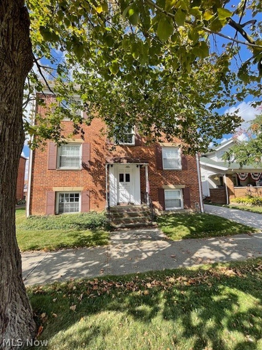 Photo of 6118 Ridge Road, Parma, OH 44129 (MLS # 5206072)