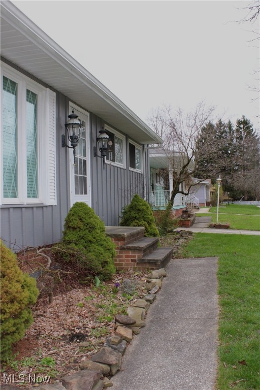 14940 Florence Drive, Maple Heights, Ohio image 3