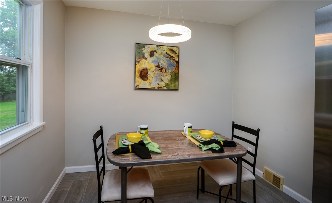 Frank Berzins Chardon Estate 03 - Residential