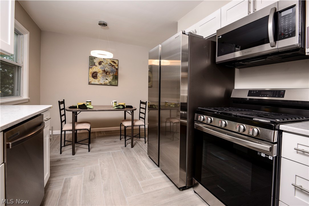 Frank Berzins Chardon Estate 03 - Residential