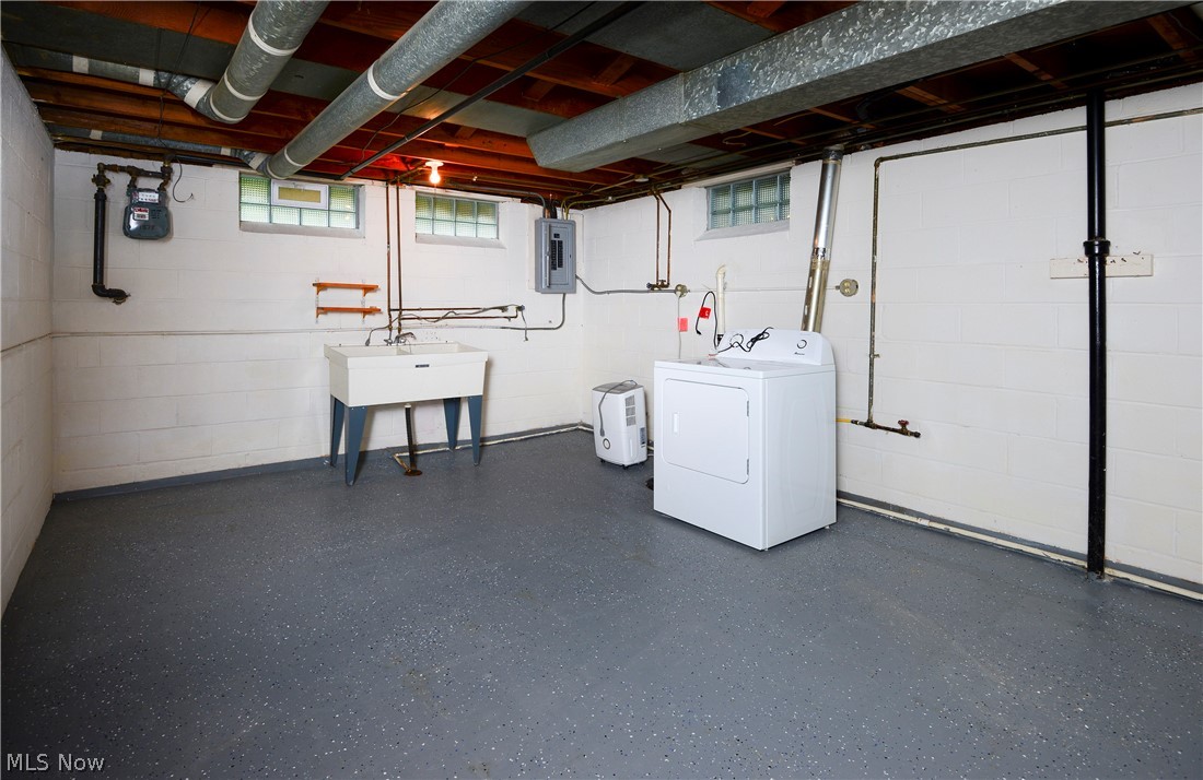 Frank Berzins Chardon Estate 03 - Residential