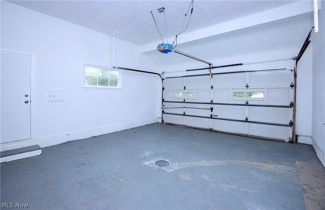 Frank Berzins Chardon Estate 03 - Residential