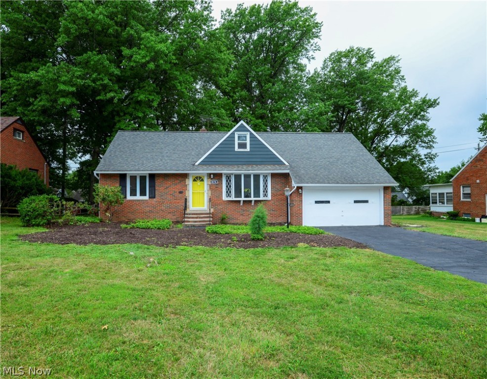 Frank Berzins Chardon Estate 03 - Residential