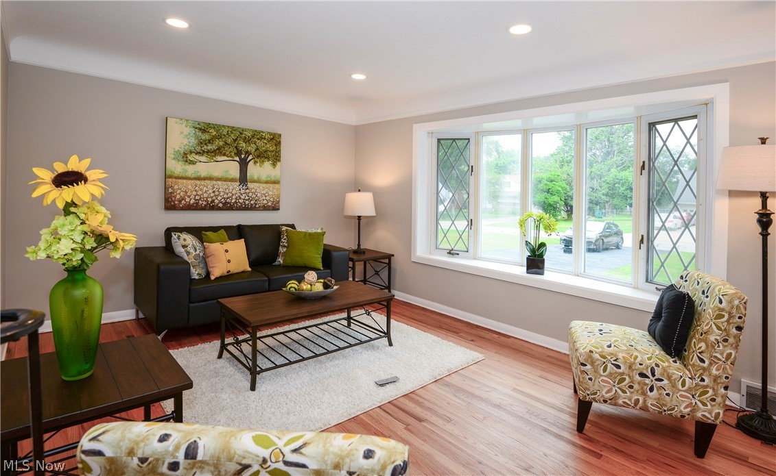 Frank Berzins Chardon Estate 03 - Residential