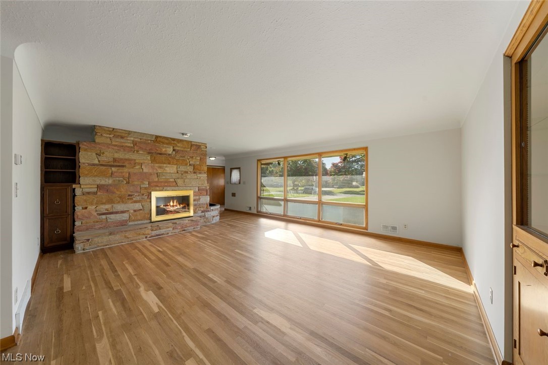 E & R Land Co Inc Garden Sid - Residential