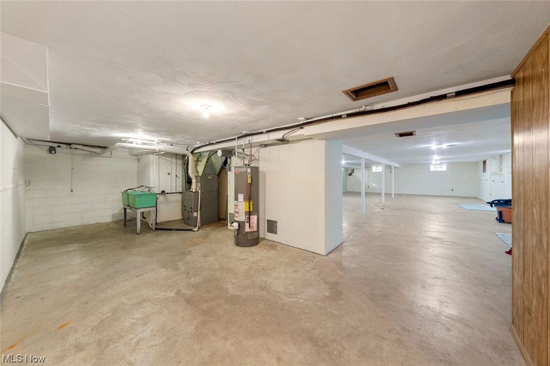 E & R Land Co Inc Garden Sid - Residential