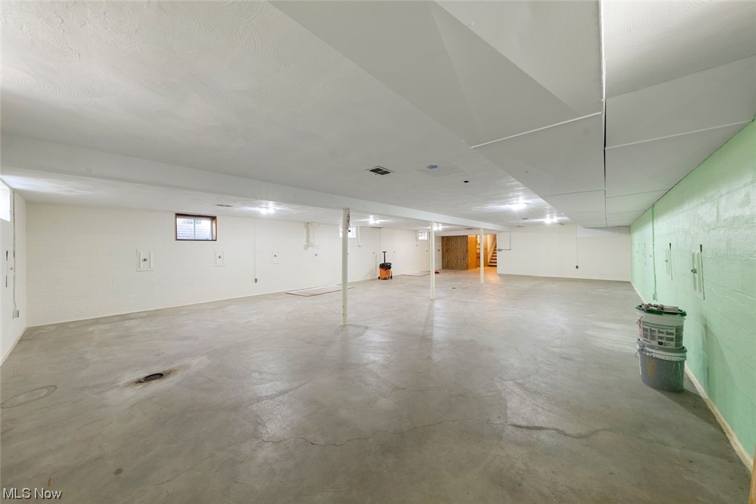 E & R Land Co Inc Garden Sid - Residential