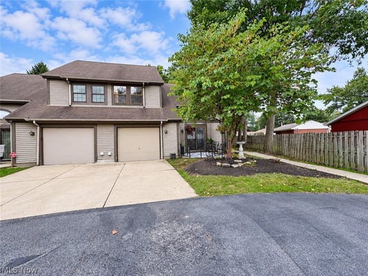 3831 NORTHWOODS CT NE UNIT 4, WARREN, OH 44483 - Image 826cbc8b7eee83cb7ca7f0e0054638cb/1310940670