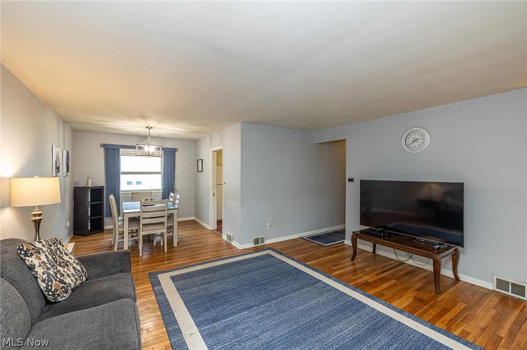 6833 Maplewood Road