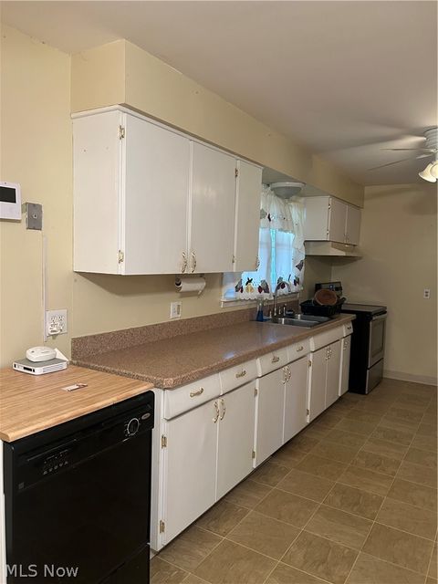 Tiny photo for 190 Normandy Drive, Painesville Township, OH 44077 (MLS # 5191729)