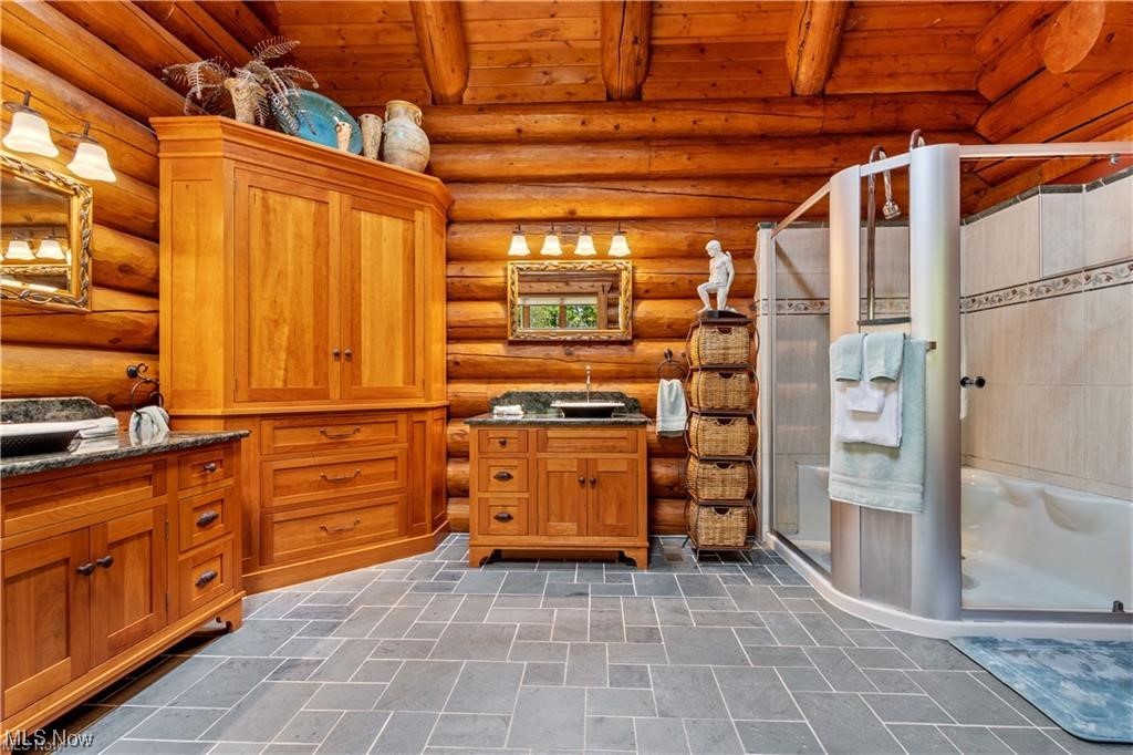 R L Davies - Residential