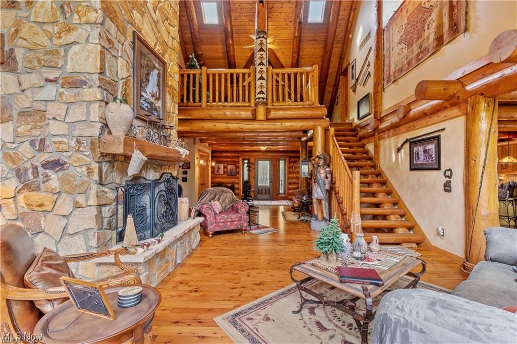 R L Davies - Residential