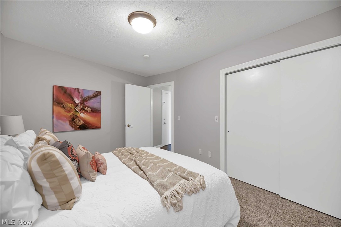 Stonebridge Ph 01 Condos - Residential