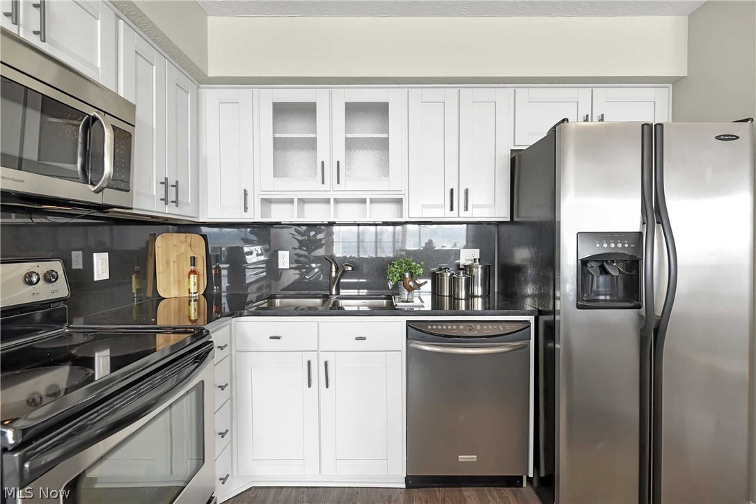 Stonebridge Ph 01 Condos - Residential