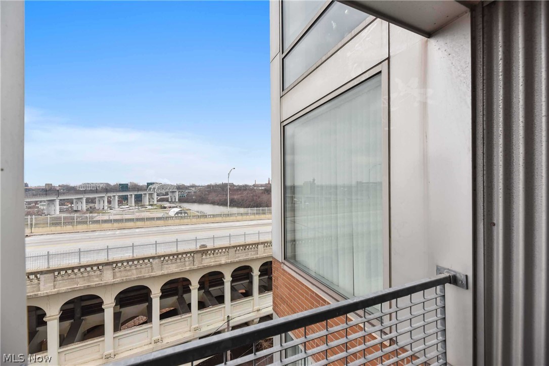 Stonebridge Ph 01 Condos - Residential