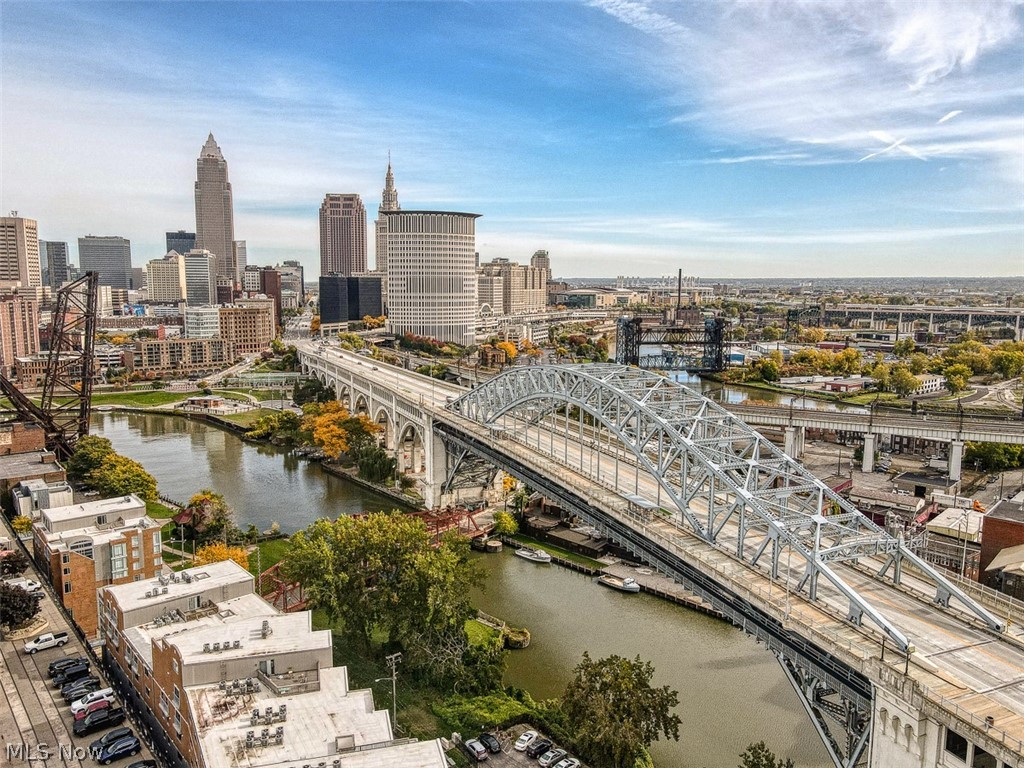 Stonebridge Ph 01 Condos - Residential