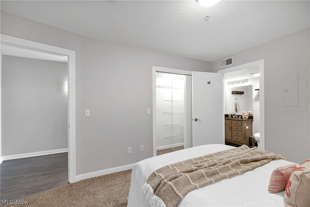 Stonebridge Ph 01 Condos - Residential