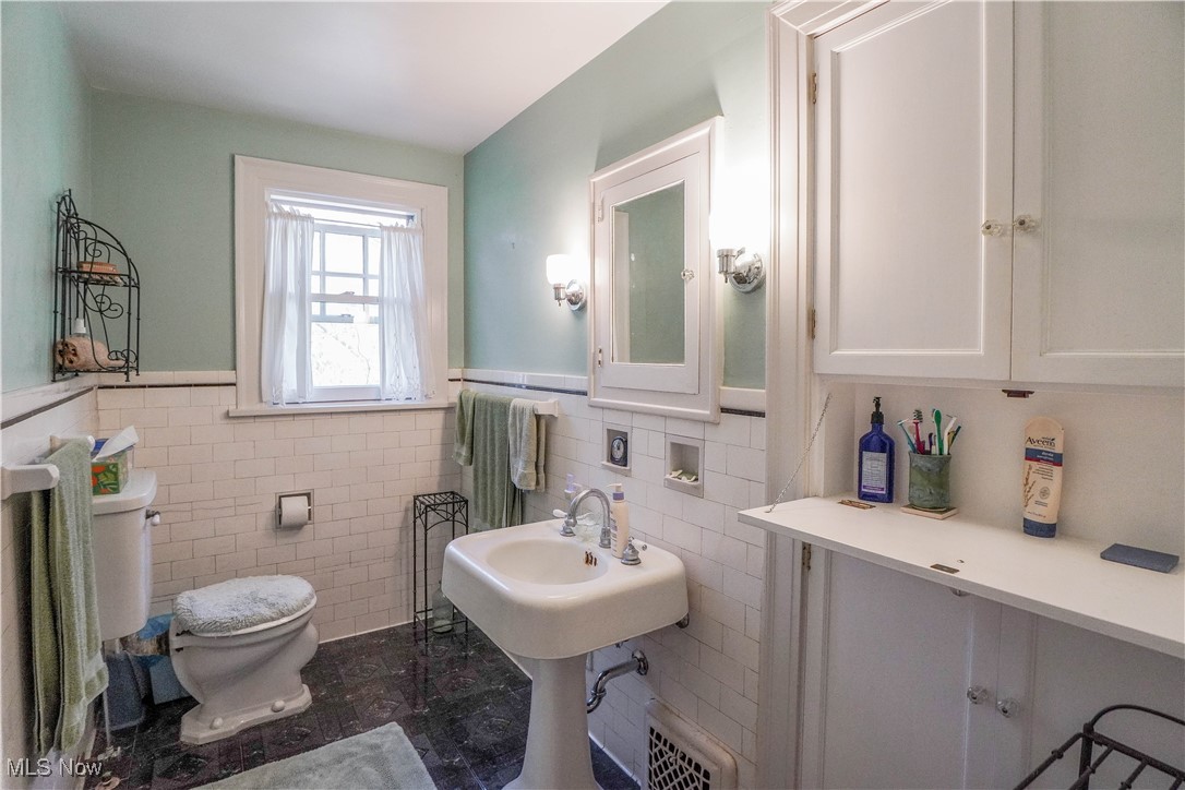 1415 Inwood Road, Alliance, Ohio image 28