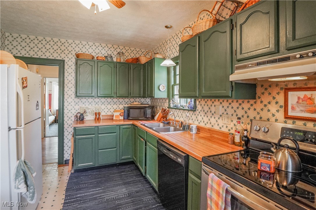 1415 Inwood Road, Alliance, Ohio image 12